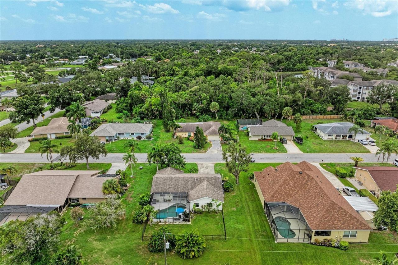 4723 Palm Aire Circle, Sarasota, FL 34243 Photo