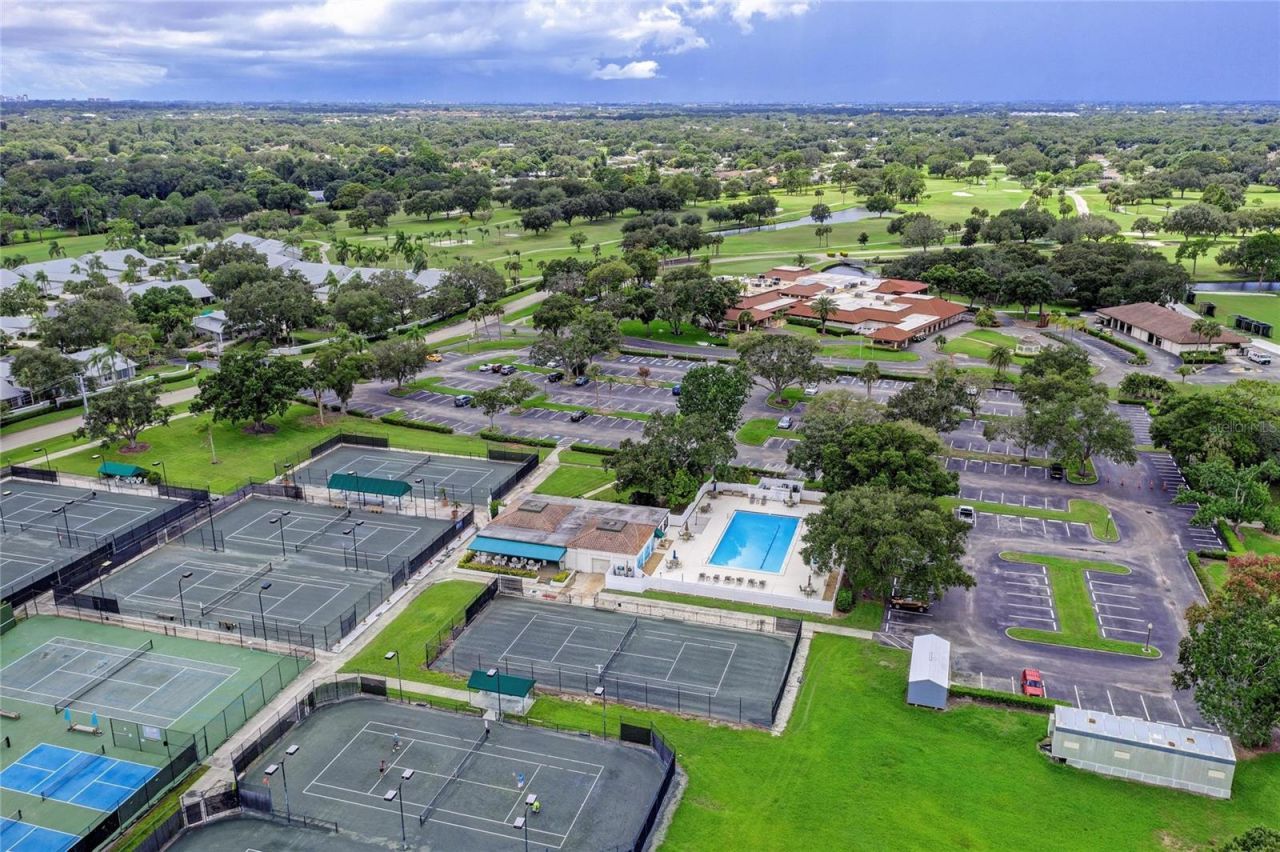 4723 Palm Aire Circle, Sarasota, FL 34243 Photo