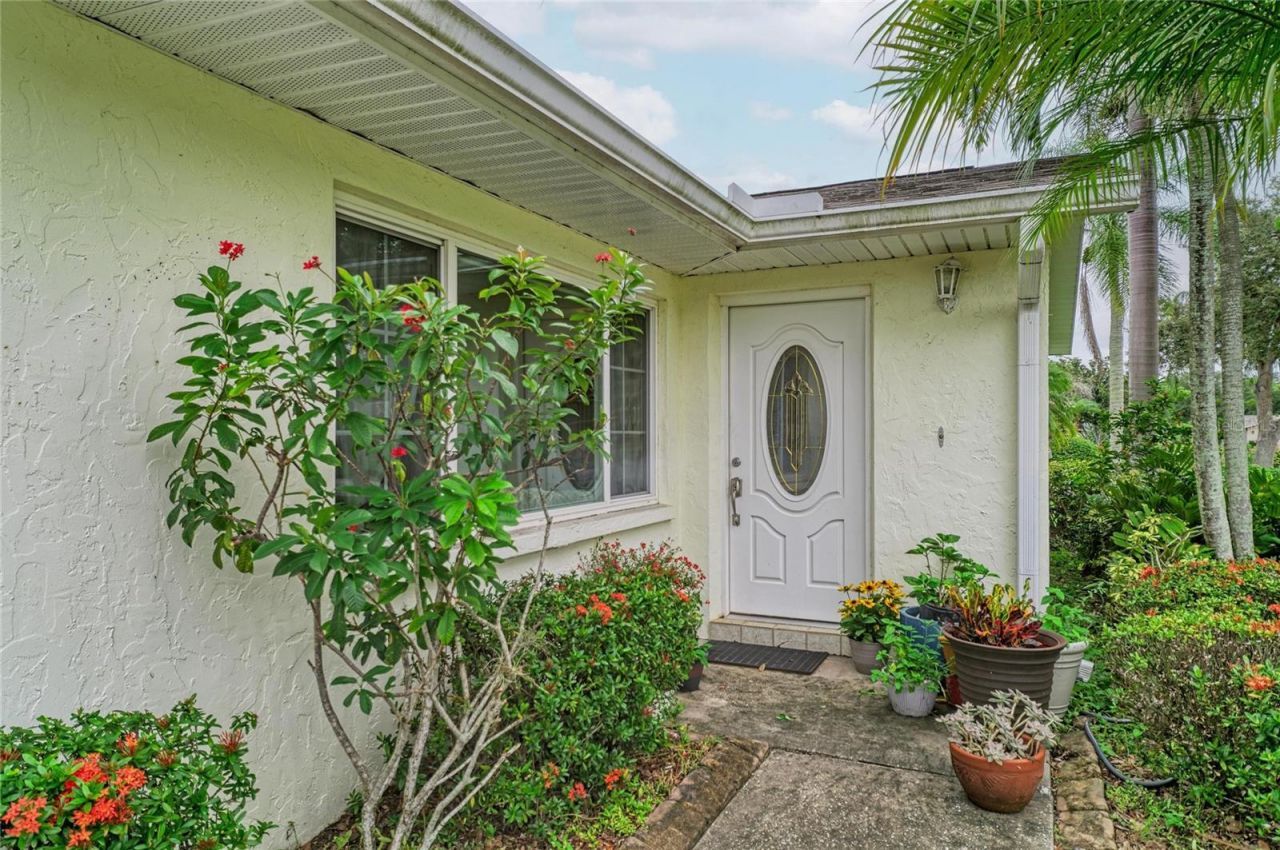 4723 Palm Aire Circle, Sarasota, FL 34243 Photo