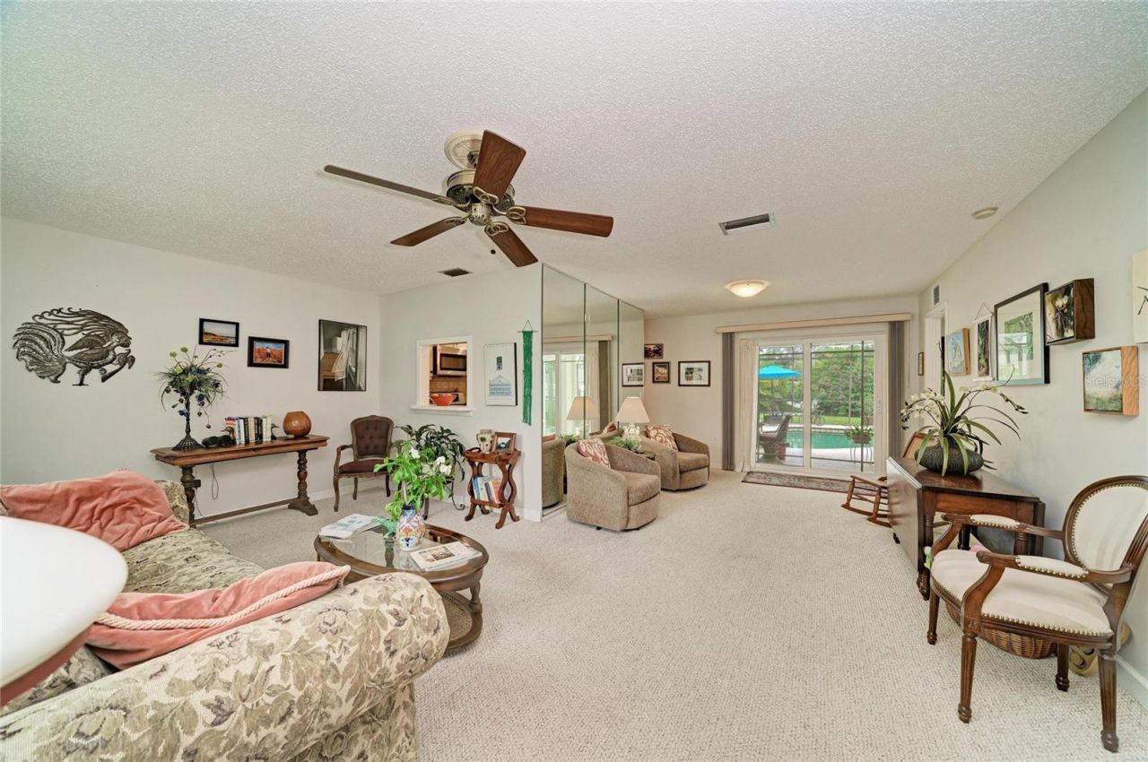 4723 Palm Aire Circle, Sarasota, FL 34243 Photo