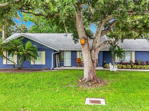 1953 ROLLING GREEN CIRCLE , SARASOTA, FL 34240