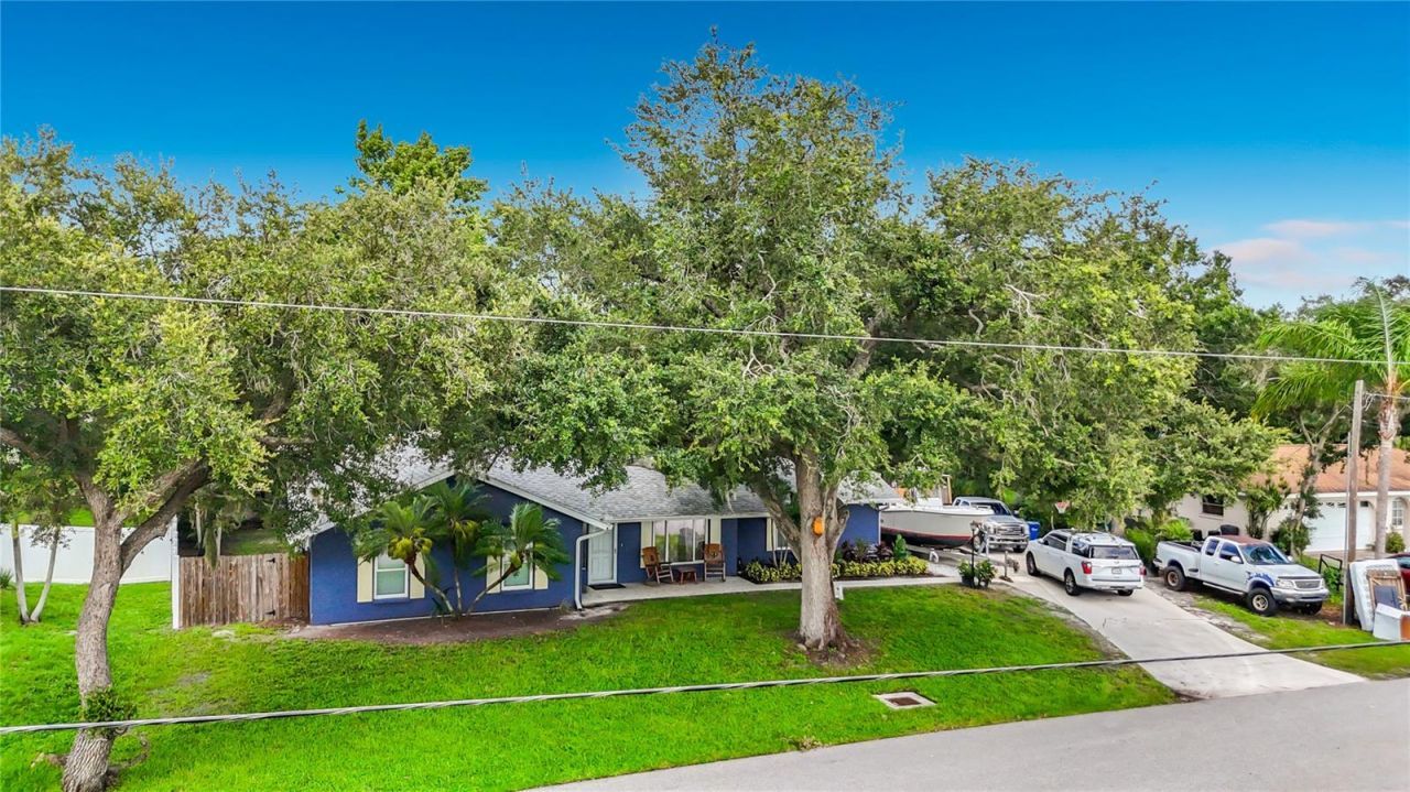 1953 Rolling Green Circle, Sarasota, FL 34240 Photo