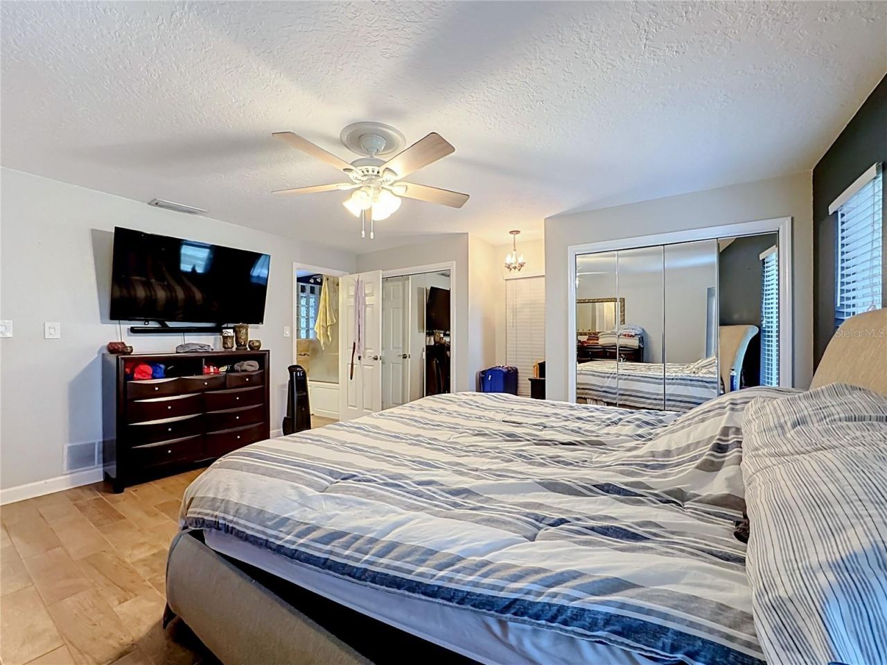 1953 Rolling Green Circle, Sarasota, FL 34240 Photo