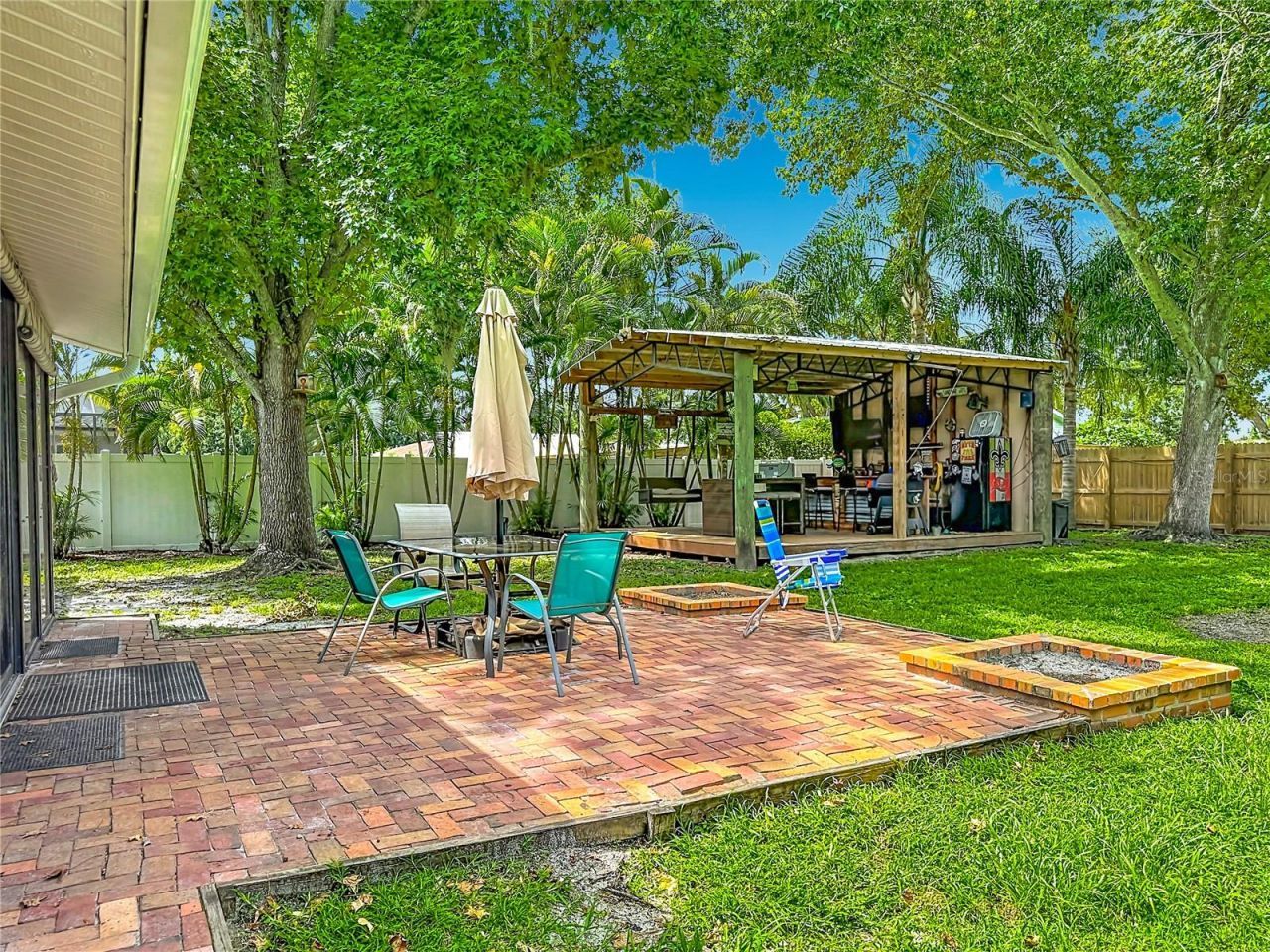 1953 Rolling Green Circle, Sarasota, FL 34240 Photo