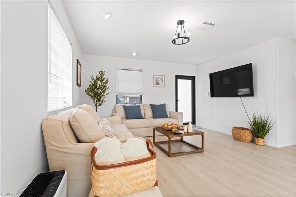 1332 Granada Blvd, Naples, FL 34103 Photo