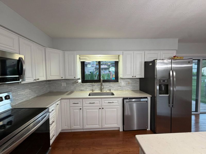 1938 Hamrock Drive , Powell, OH 43065 Photo 5