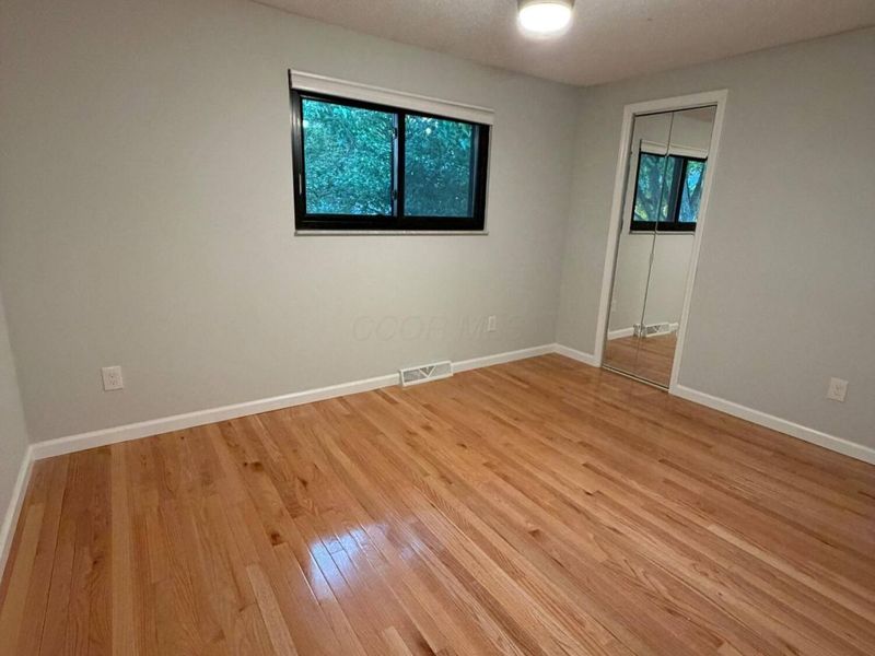 1938 Hamrock Drive , Powell, OH 43065 Photo 9