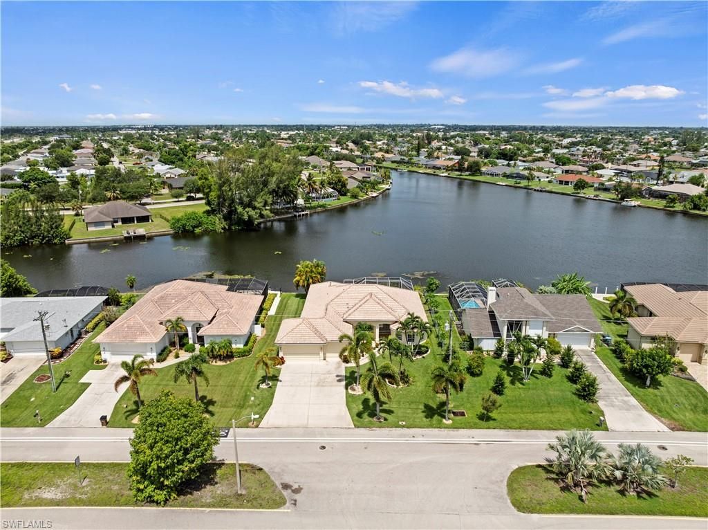 2506 Retunda Pkwy W, Cape Coral, FL 33904 Photo