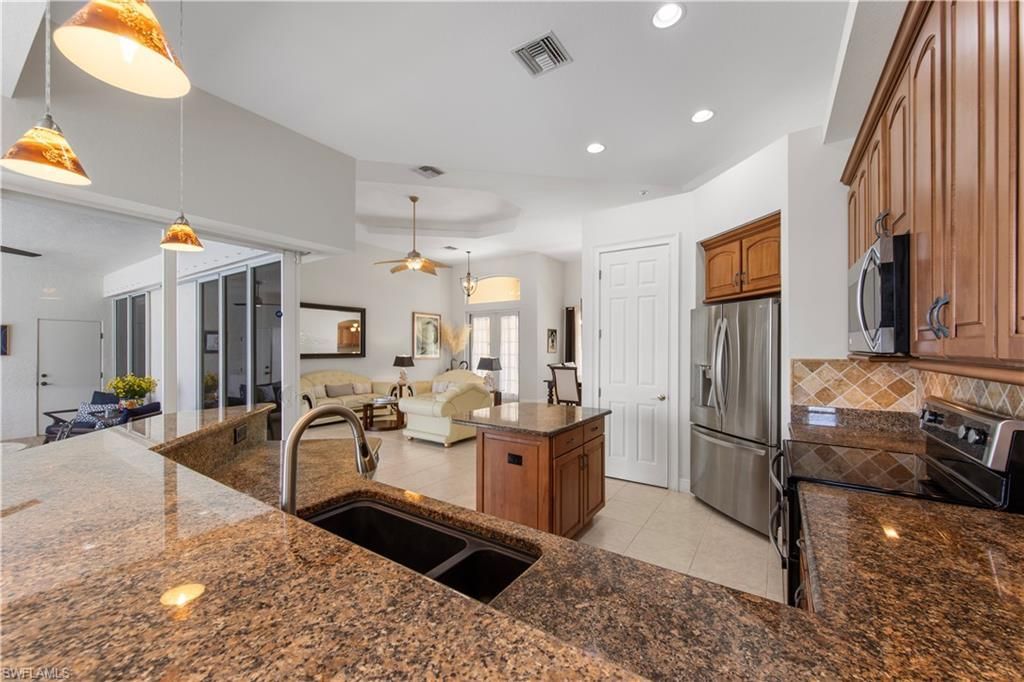 2506 Retunda Pkwy W, Cape Coral, FL 33904 Photo