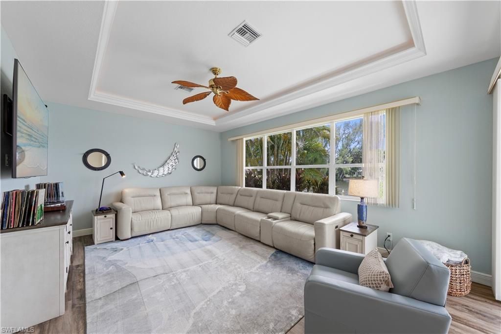 2506 Retunda Pkwy W, Cape Coral, FL 33904 Photo