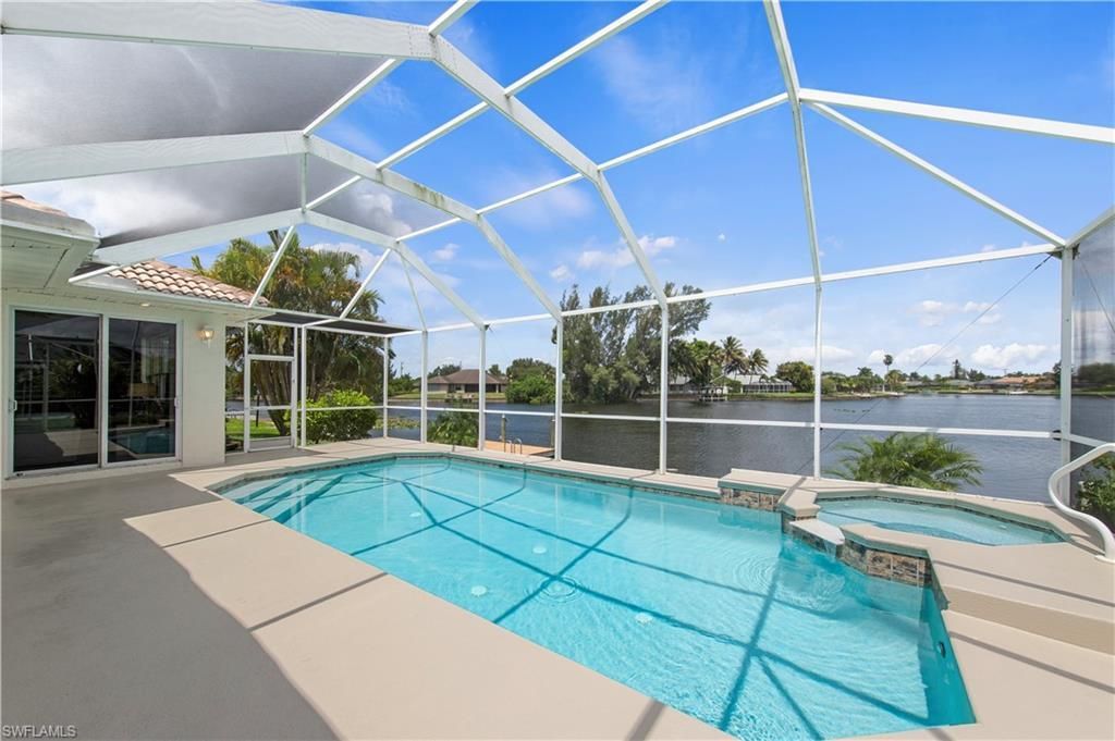 2506 Retunda Pkwy W, Cape Coral, FL 33904 Photo