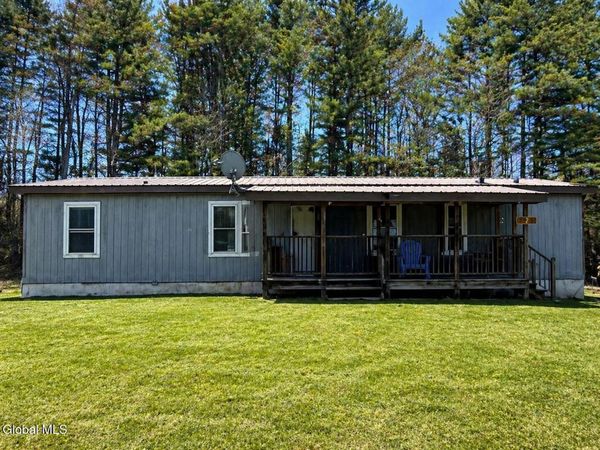 7 Covered Bridge Lane, Jay, NY 12941