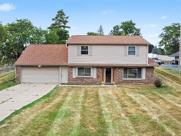 2451 VALLEY LANE Drive, Grand Blanc, Mi 48439