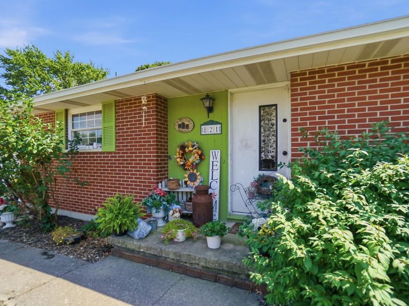 821 N Circle Drive, Wapakoneta, OH 45895 Photo 4