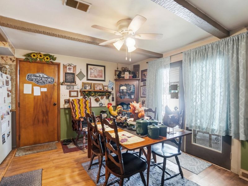 821 N Circle Drive, Wapakoneta, OH 45895 Photo 9