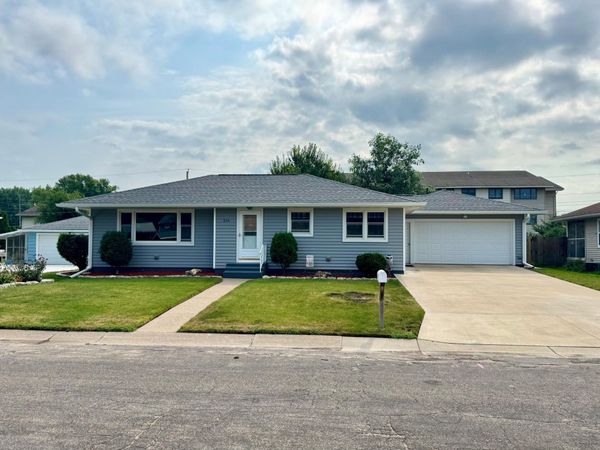 334 Oak Street , Winona, MN 55987