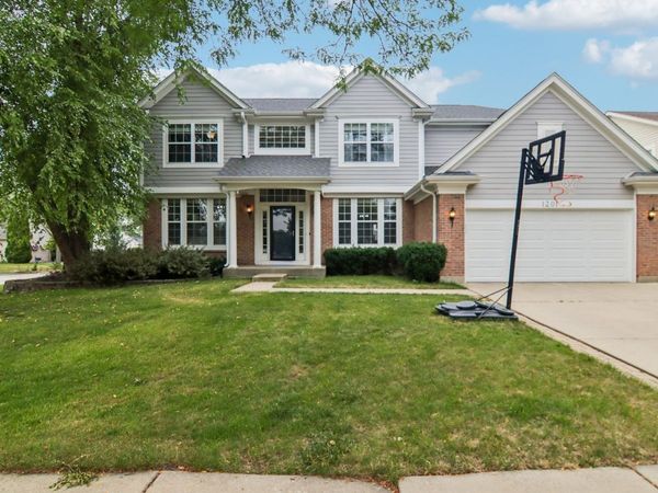 1201 Sterling Drive , Mundelein, IL 60060