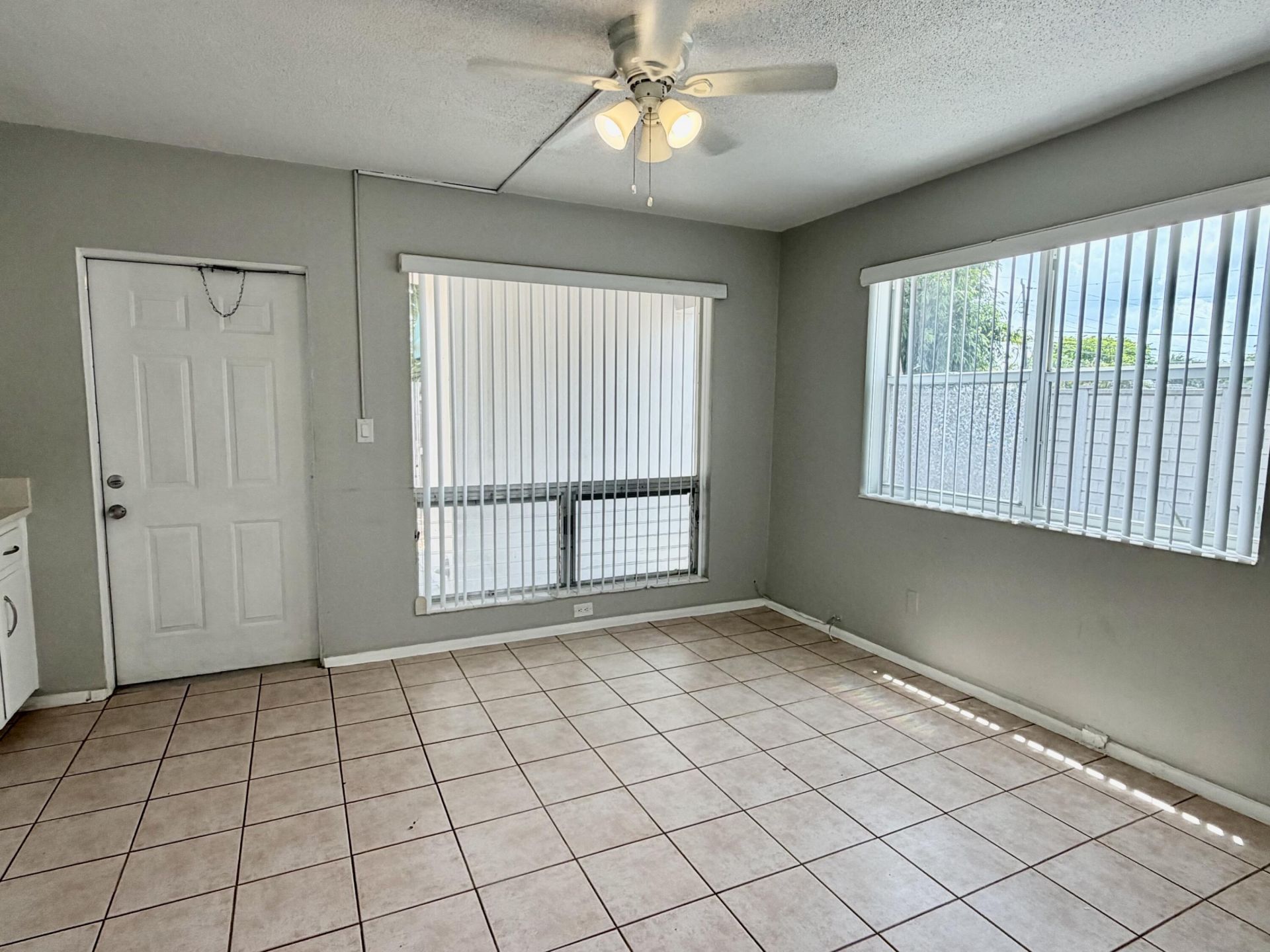 3041 NE 20th Terrace, Unit 4, Fort Lauderdale, FL 33306 Photo