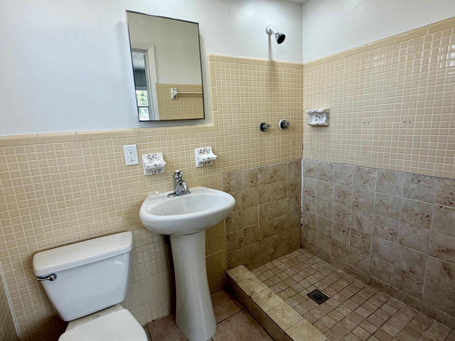 3041 NE 20th Terrace, Unit 4, Fort Lauderdale, FL 33306 Photo