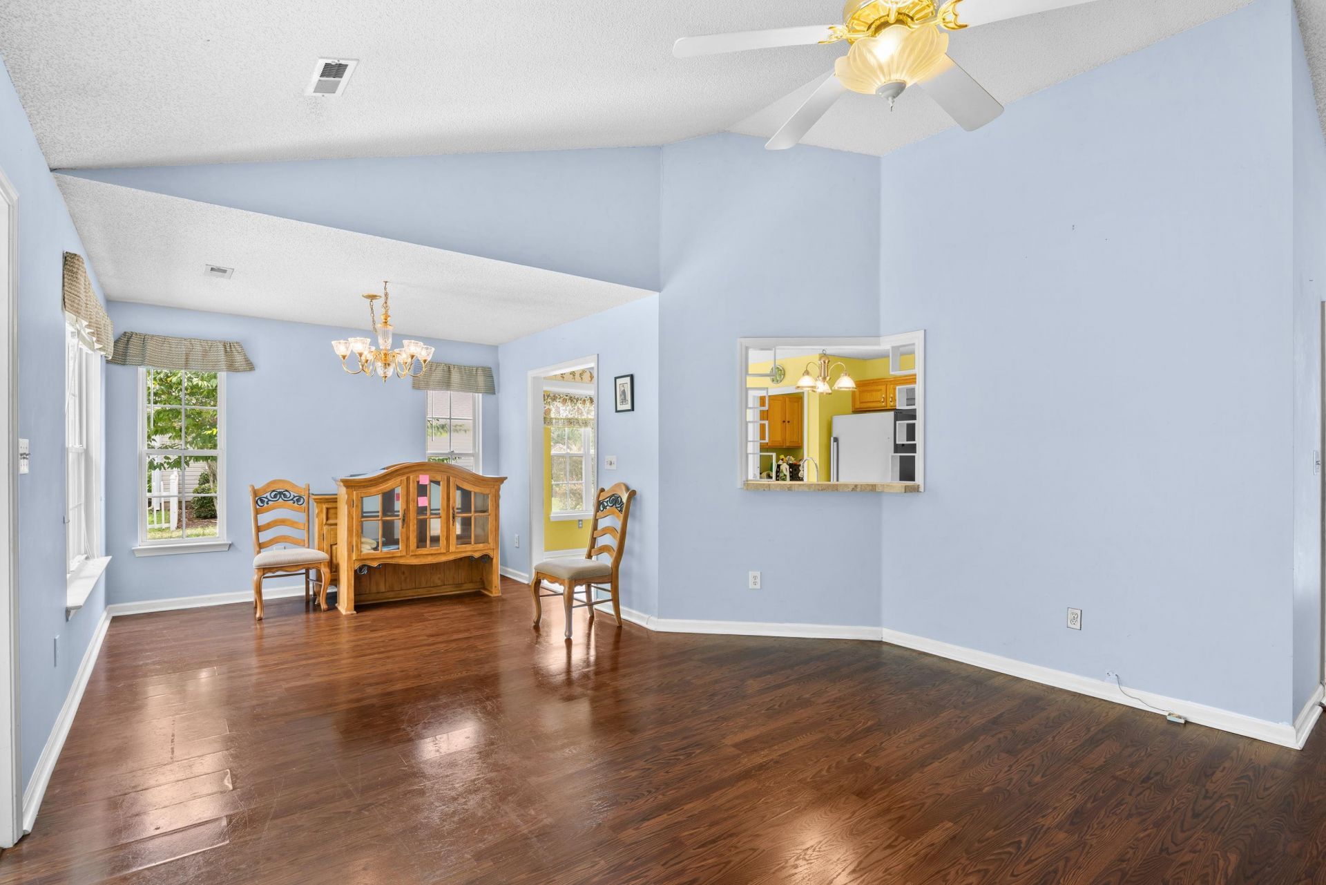 2498 Hunters Trail Photo 11