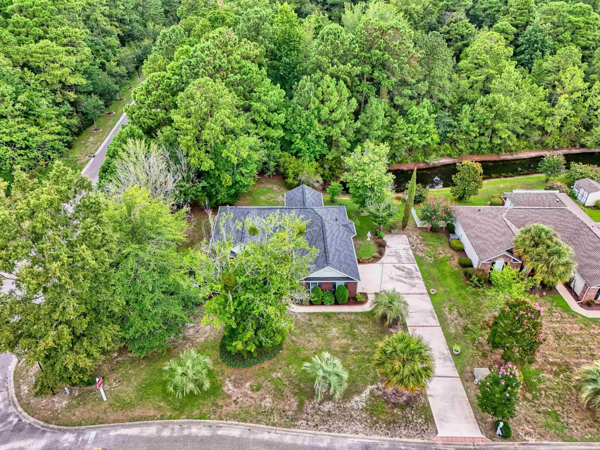 2498 Hunters Trail Photo 48