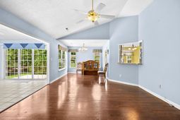 2498 Hunters Trail photo 4