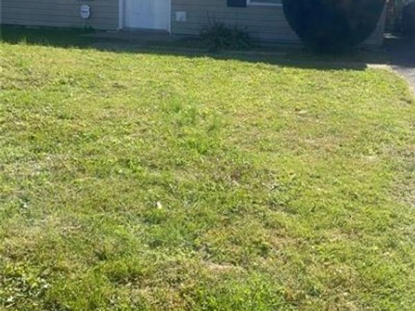 122 Lazarcheff Drive , Cahokia, IL 62206