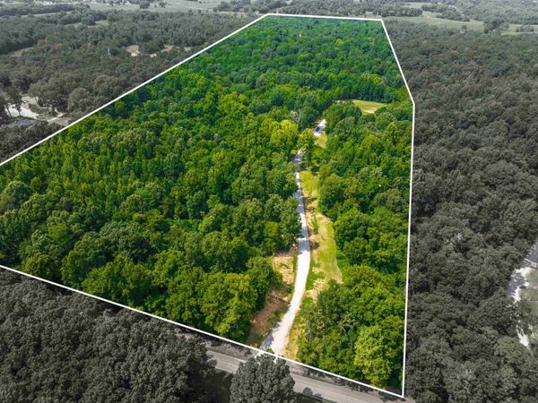 2720 DONELSON DR, Eads, TN 38028