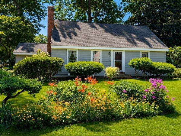 21 Thurston Ave, Wilmington, MA 01887