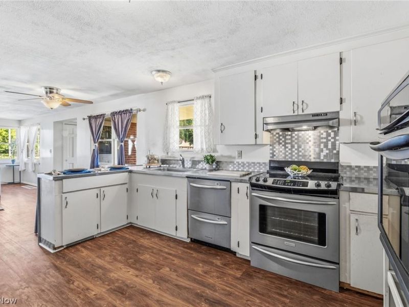 820 Harmon Street SW, North Canton, OH 44720 Photo 15
