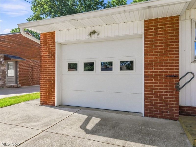 820 Harmon Street SW, North Canton, OH 44720 Photo 5