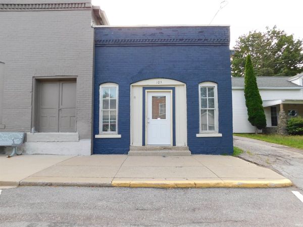 103 S Jefferson St, Silver Lake, IN 46910