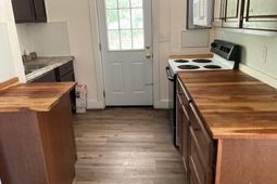 2762 W Surrey Drive photo 4