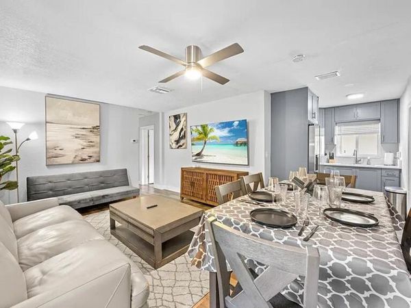 1208 NE 5th Avenue, Unit 3, Fort Lauderdale, FL 33304