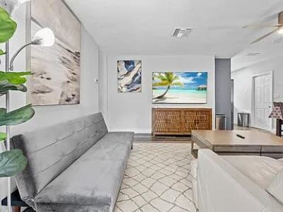 1208 NE 5th Avenue, Unit 3, Fort Lauderdale, FL 33304 Photo