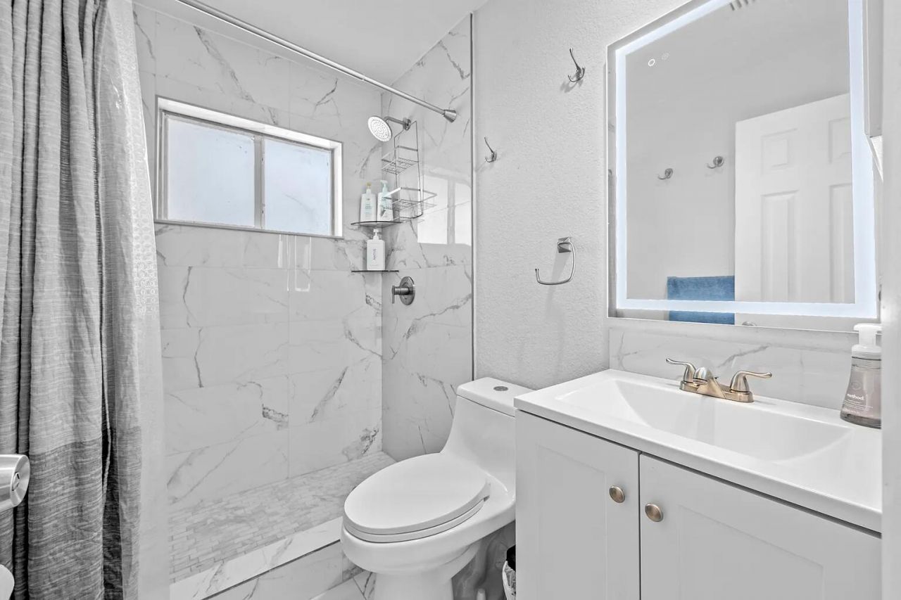 1208 NE 5th Avenue, Unit 1, Fort Lauderdale, FL 33304 Photo