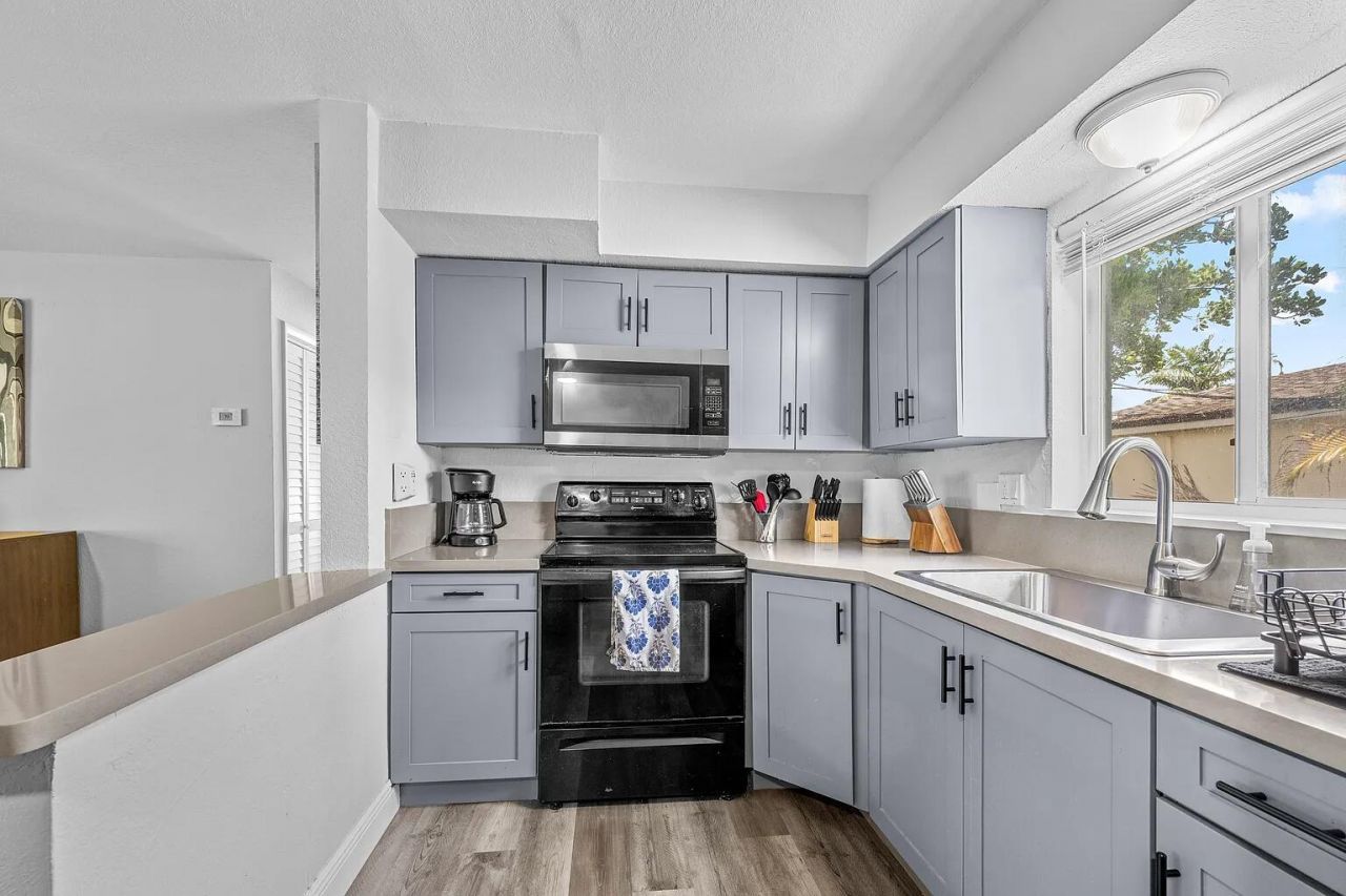 1208 NE 5th Avenue, Unit 1, Fort Lauderdale, FL 33304 Photo