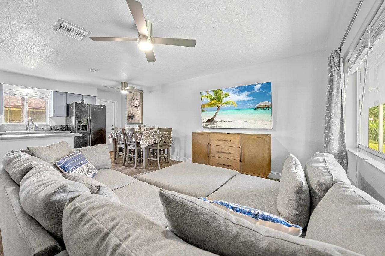 1208 NE 5th Avenue, Unit 1, Fort Lauderdale, FL 33304 Photo