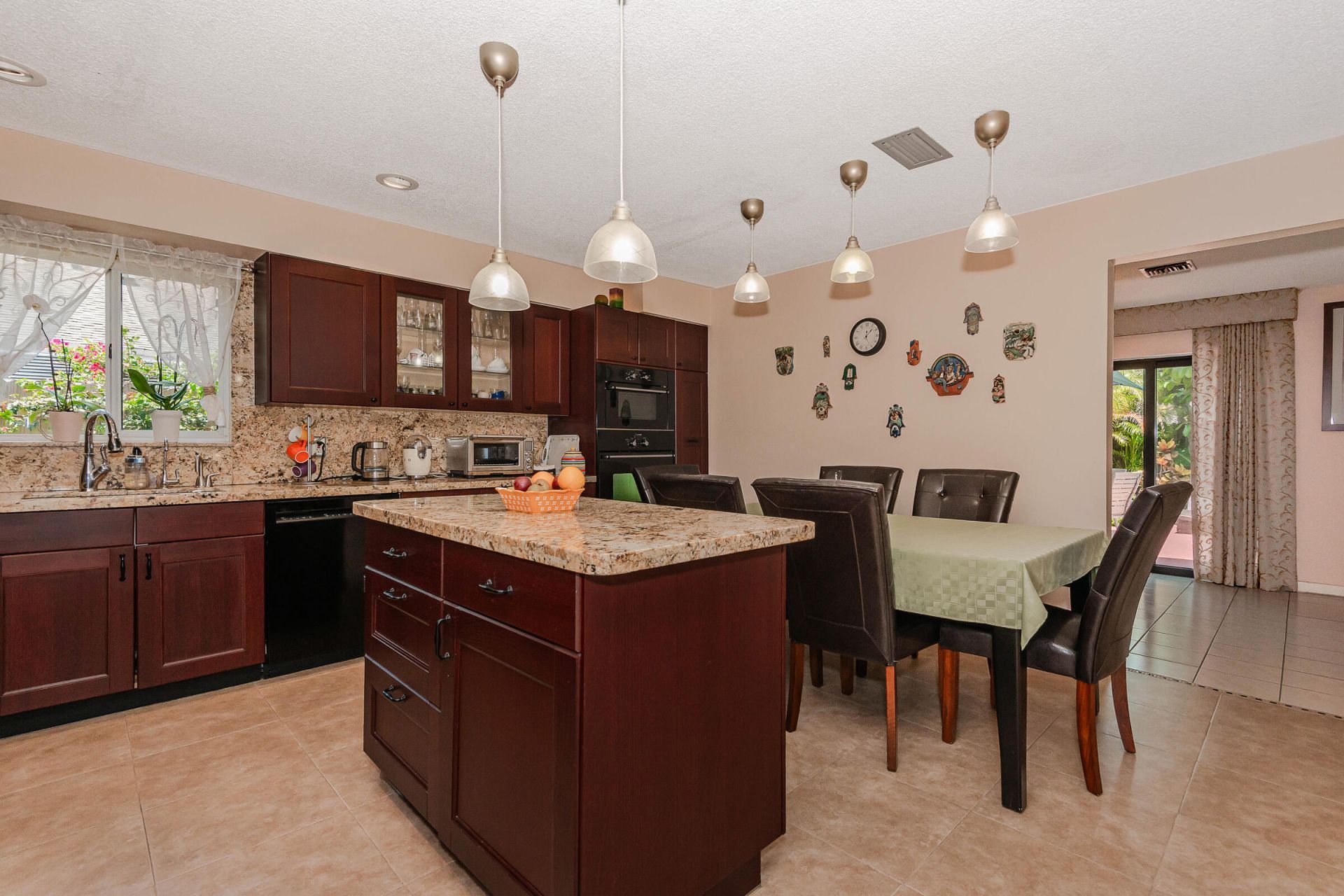 4961 SW 94th Avenue, Cooper City, FL 33328 Photo