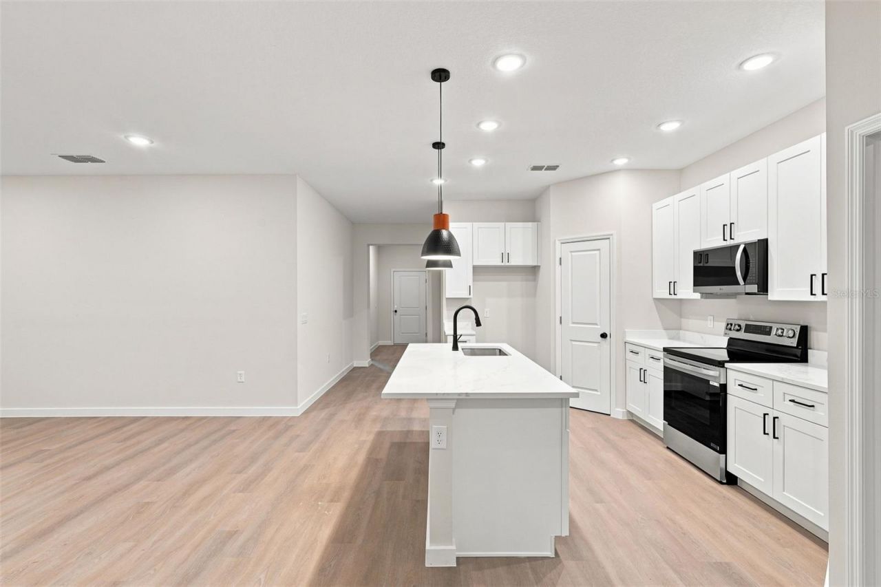 25115 Quaker Ridge Avenue , Mount Plymouth, FL 32776 Photo