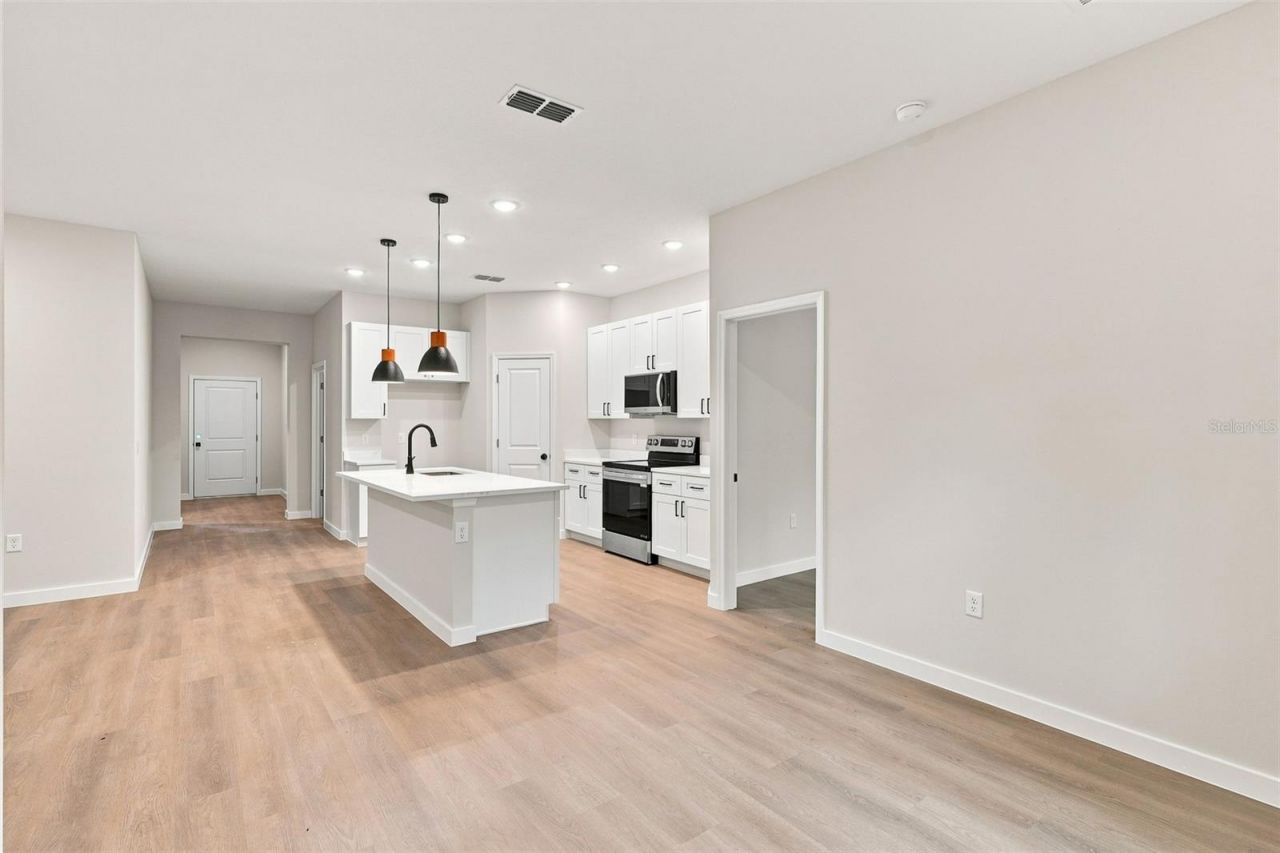 25115 Quaker Ridge Avenue , Mount Plymouth, FL 32776 Photo