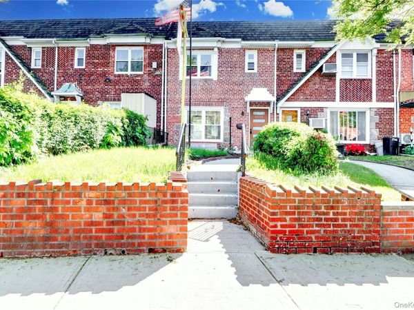 6110 84th Street , Middle Village, NY 11379