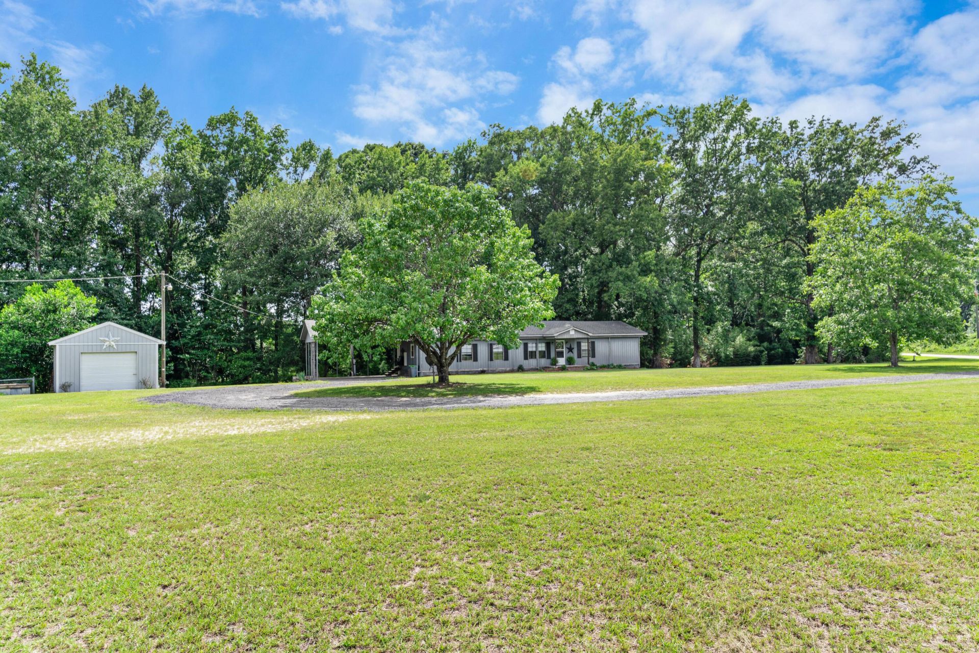 126 Roquemore Drive Photo 5