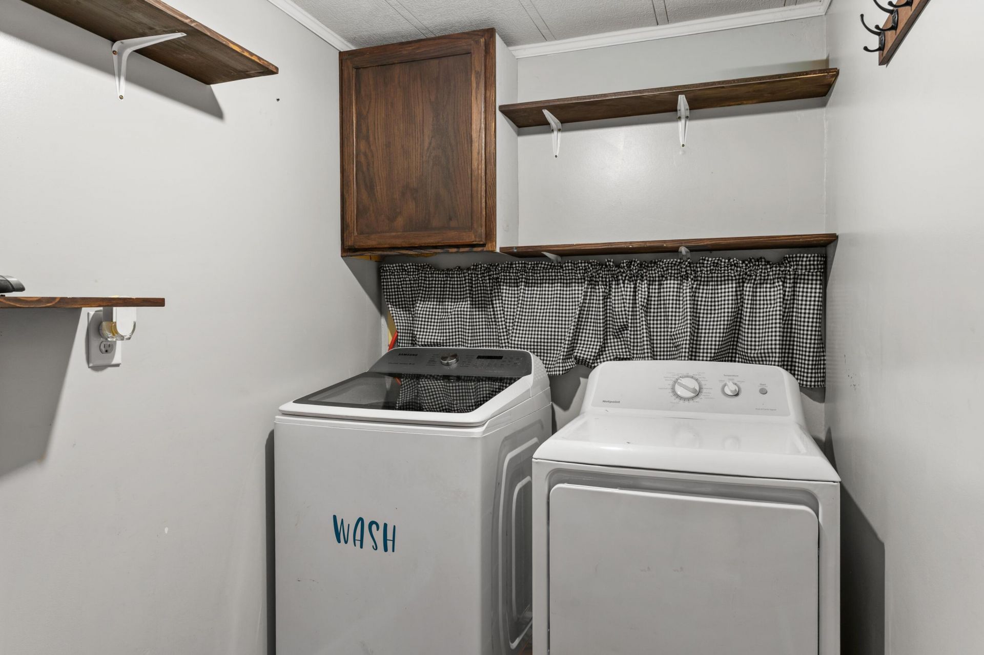 126 Roquemore Drive Photo 8