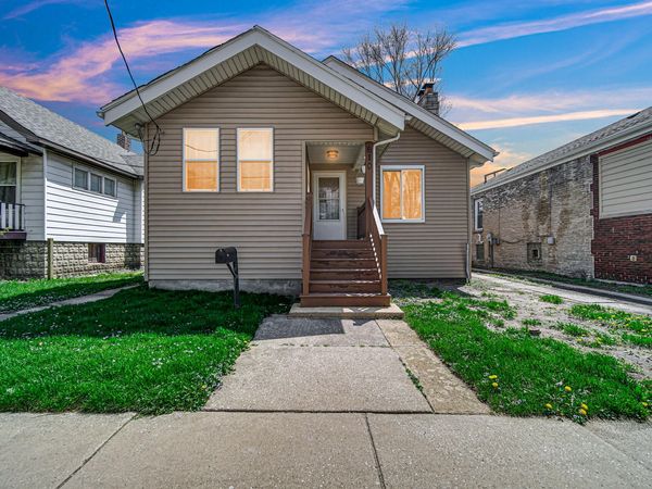 610 Highland Street , Hammond, IN 46320