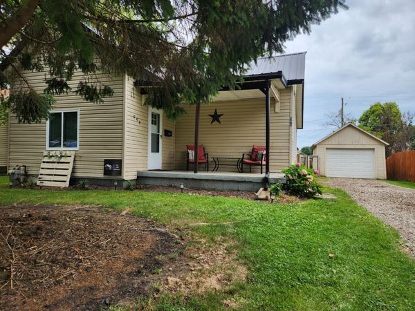990 Woodlawn Avenue, Newark, OH 43055