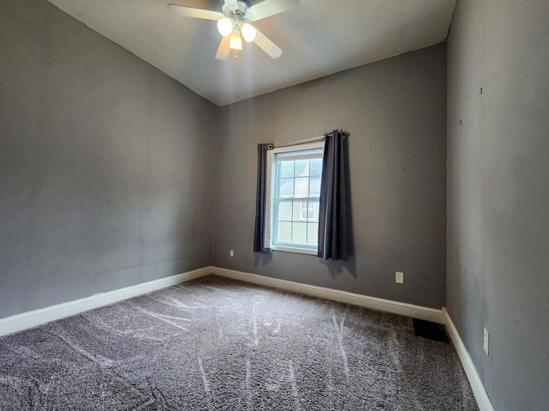 990 Woodlawn Avenue, Newark, OH 43055 Photo 12