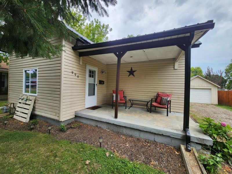 990 Woodlawn Avenue, Newark, OH 43055 Photo 3