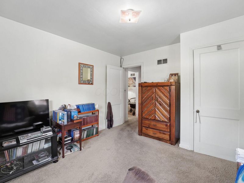 2716 Fairwood Avenue , Columbus, OH 43207 Photo 19