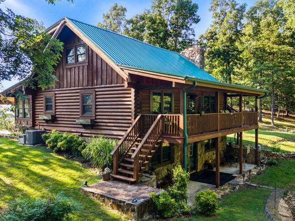 863 Porch Rock Road, Pikeville, TN 37367